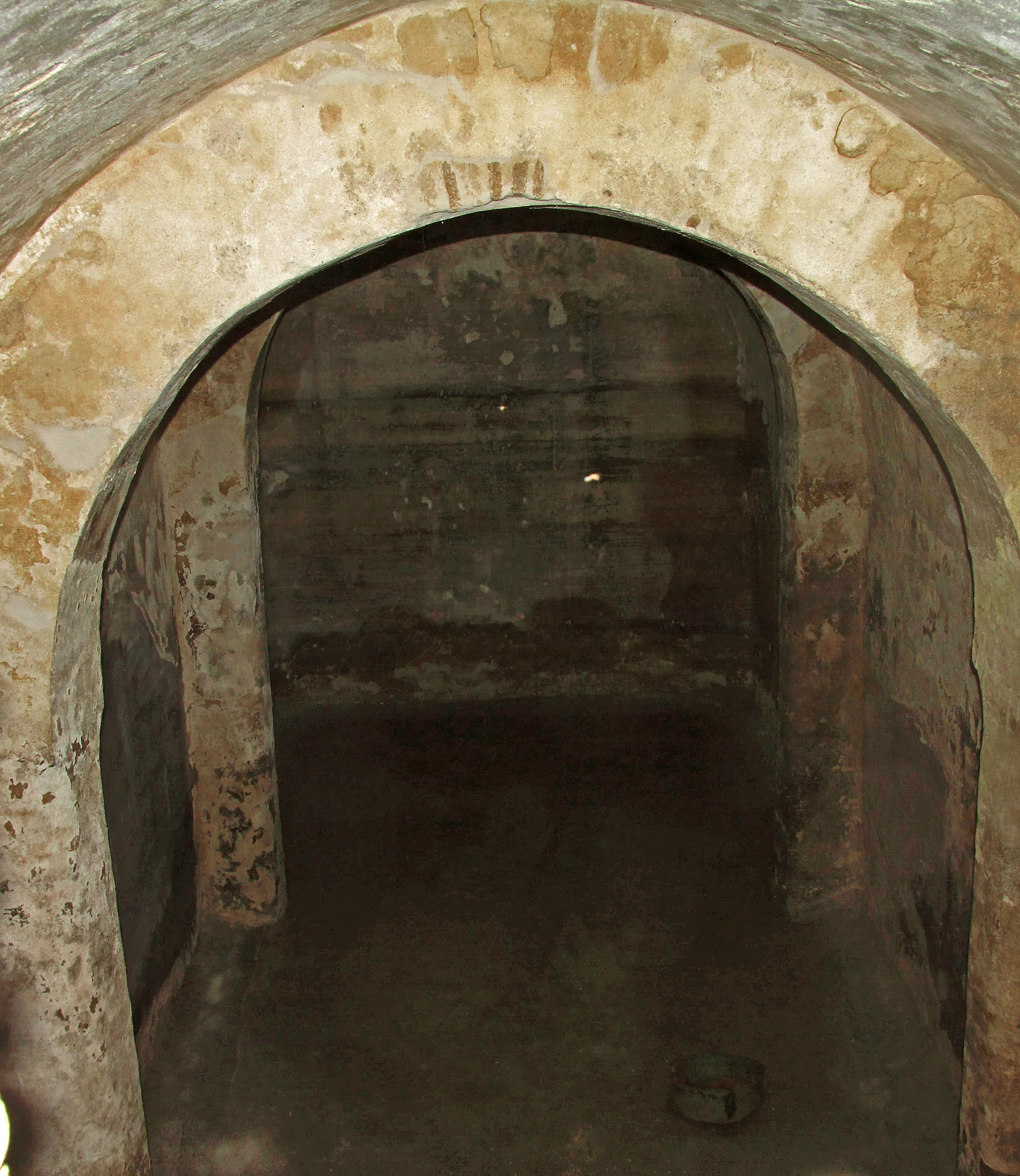 Aljibe sellado en el siglo XVI,  conservado como una “cámara del tiempo” intacta hasta su descubrimiento.